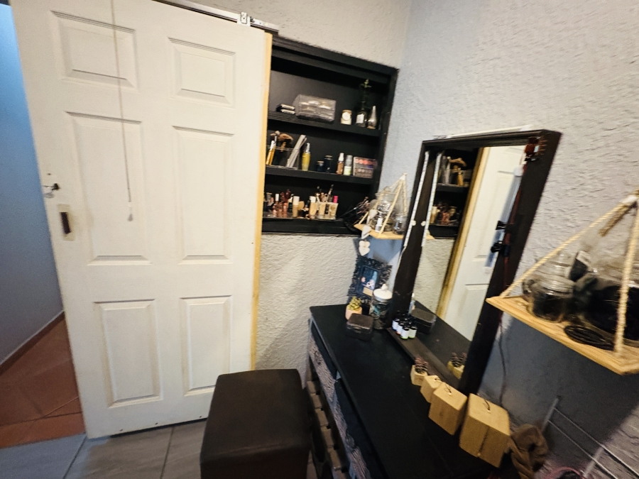 3 Bedroom Property for Sale in Ifafi North West